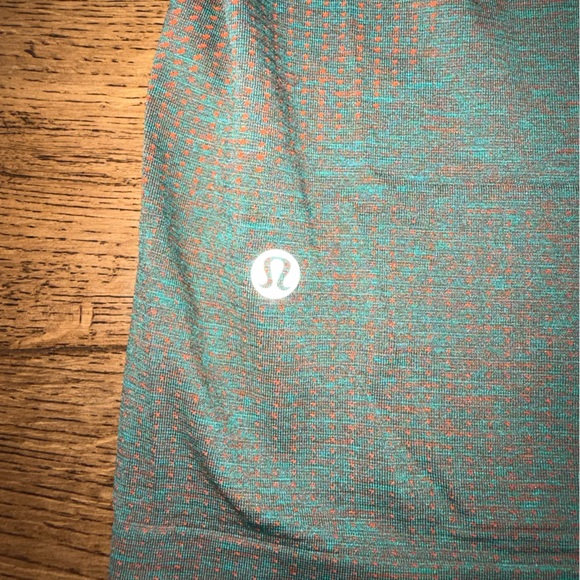 Lululemon Metal Vent Tech Short-Sleeve Shirt in Solar Orange / Maldives Green M - Picture 8 of 8